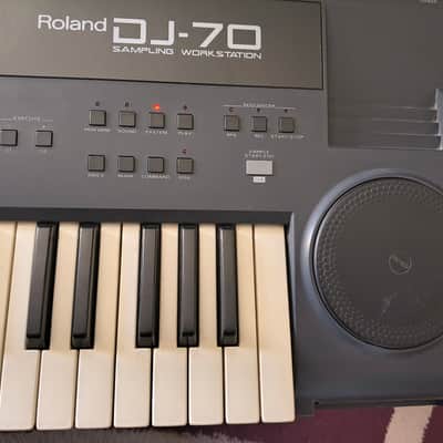 Roland DJ-70 - 1992 Digital Sampling Keyboard Scratch Wheel imagen 5