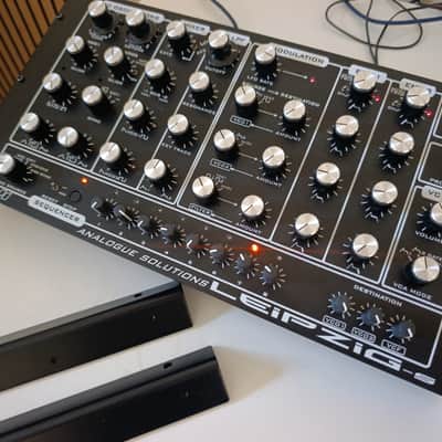 Analogue Solutions Leipzig-S Analog Monosynth with Sequencer 2010s - Black image 5