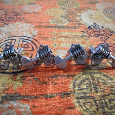 Grover Sta-Tite Guitar Tuners (4) Circa 1950s-1960s - Nickel with Metal Buttons image 4