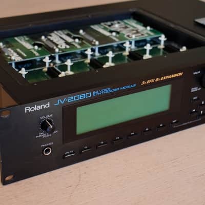 Roland JV-2080 64-Voice Synthesizer Module 1997 - 2000 - Black incl. 4 sound expansion cards plus extra memory card