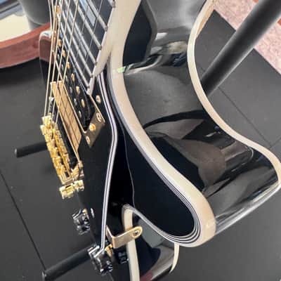 Epiphone Les Paul Custom w/ hard shell case - Ebony image 6