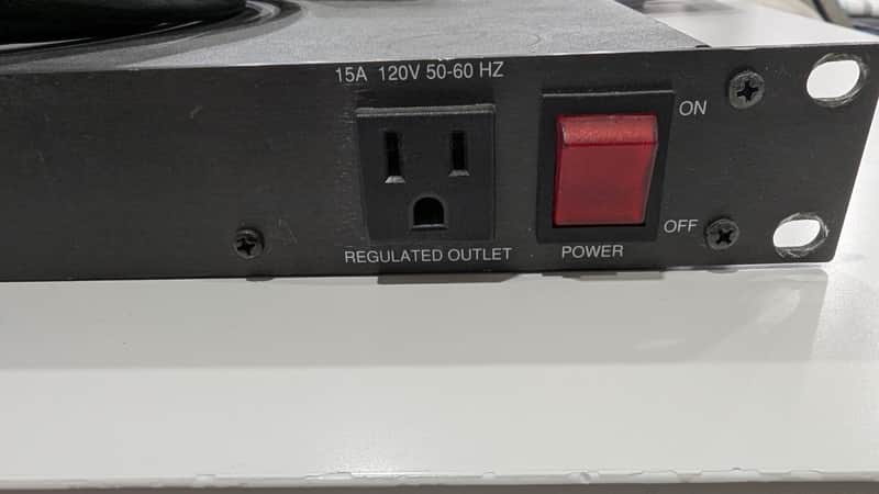 Furman AR-1215 - Voltage Regulator/Power Conditioner | Reverb