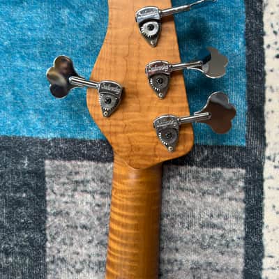 Sadowsky 21-fret Standard Masterbuilt Limited 2020 No.4/30 2020 - Whale Blue Burst Transparent High Polish Burst image 15