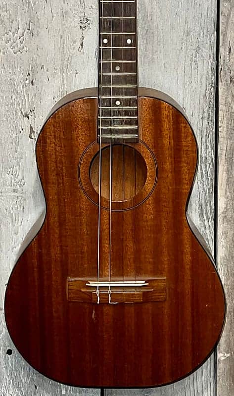 Very Cool Harmony Baritone 1960’s Mahogany, Excellent Condition, Original Case Ships Very Fast ! image 1