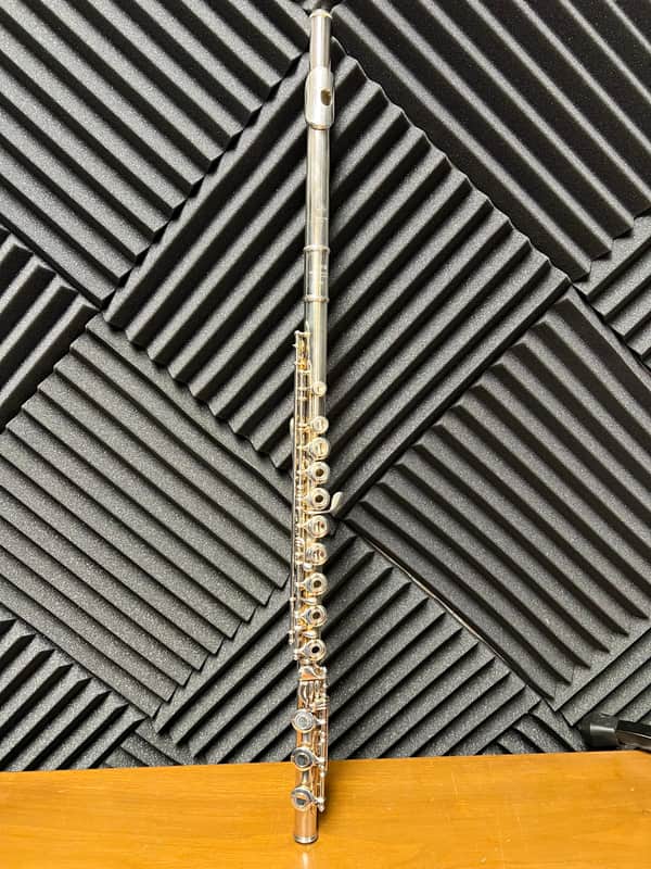 Yamaha 385II Intermediate Flute, Solid Silver Headjoint, In-Line Open-Hole, B-Foot - Used image 1