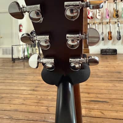 Martin D-28 Acoustic Dreadnaught - 2013 model image 12