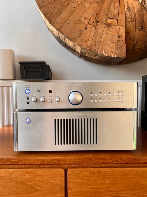 Rotel RC-1580 Pre & RMB-1506 Power Amp - Silver image 1