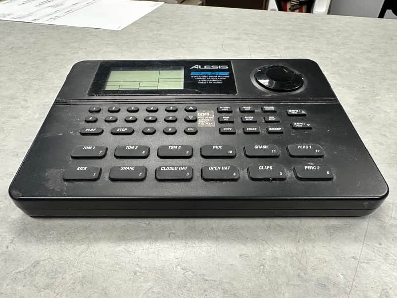 Immagine Alesis SR-16 Drum Machine - 1