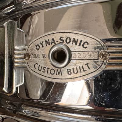 Rogers "5-Line" Dyna-Sonic 5x14" Brass Snare Drum with "Beavertail" Lugs 1967 - 1974 - Chrome image 9