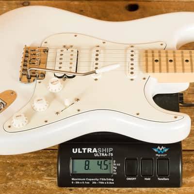 Fender Juanes Signature Stratocaster - Maple - Luna White image 9