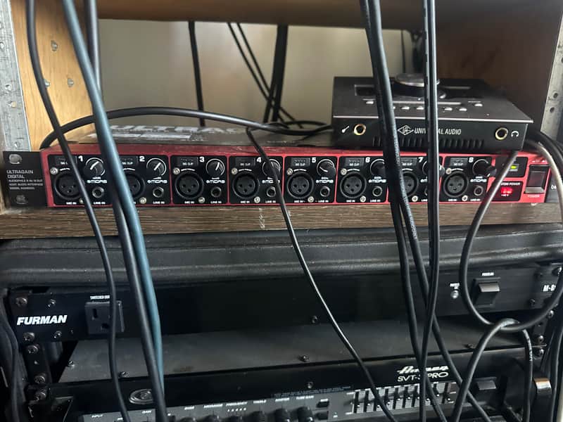 Behringer Ultragain Digital ADA8200 8-Channel Mic Preamp with AD/DA Converter
