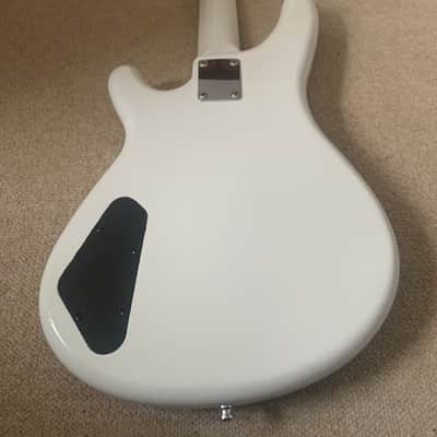 Yamaha Motion B MB-II White Electric Bass Guitar Taiwan | Reverb