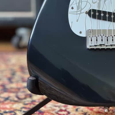 Fender American Standard Stratocaster with Rosewood Fretboard 1995 - Black W/ Custom Shop Pickguard And pickups image 4