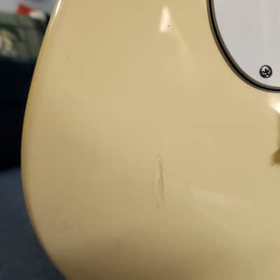 Fender American Standard Stratocaster 1996 - cream image 10