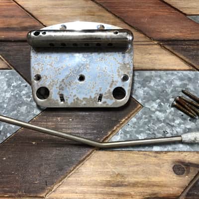 Real Life Relics Aged Nickel Mustang® Tremolo Kit    [CA8] image 2
