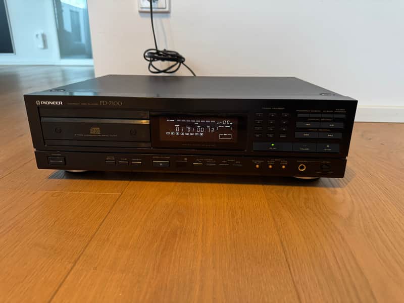 Pioneer PD-7100 1988-1989 image 1