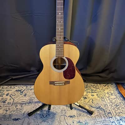 Martin 000-1R Auditorium Acoustic Guitar 2001 - Solid Sitka Spruce Top; Laminated Rosewood Back & Sides image 2