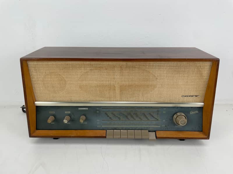 Polka - 1313 – Tube Radio – Vintage Valve Receiver image 1