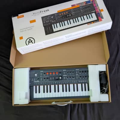 Arturia MiniFreak Synthesizer inkl. OVP, Netzteil & Kabel Bild 11