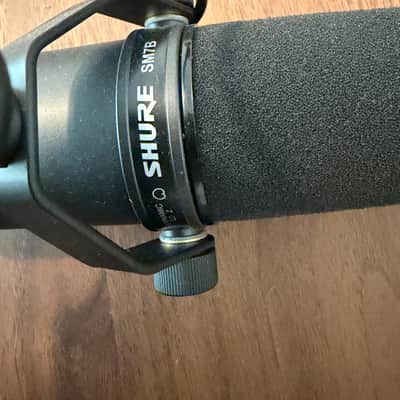 Shure SM7B Cardioid Dynamic Microphone 2001 - Present - Black image 3