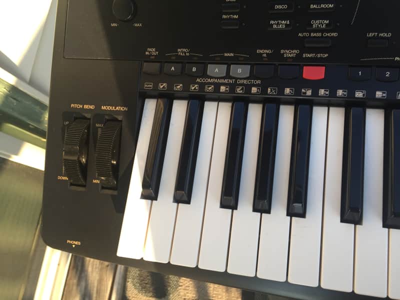 ヤマハ デジタルキーボード PSR-4000 YAMAHA PSR-4000 [Electronic Keyboard Models & Demo Songs Database]