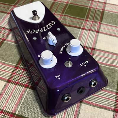 Fuzz Face BC109 circuit with bias control & bass cut switch: Galaxy Purple Flake Old school RotoSound/Tone Bender enclosure image 3