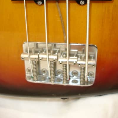 1995 Fender Jazz Bass Left-Handed 4-String Electric Bass Guitar, 3-Tone Sunburst w/ Case image 5