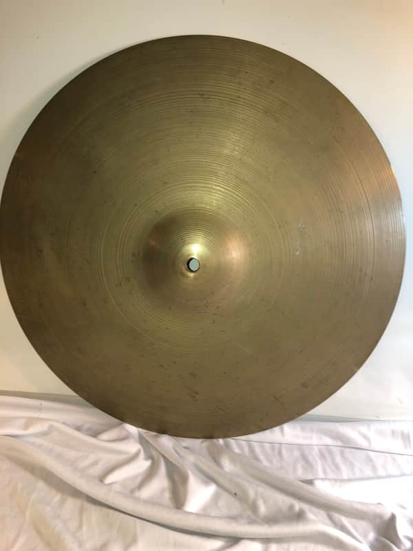 Zildjian Avedis 1981-1994 18” crash/ride cymbal image 1