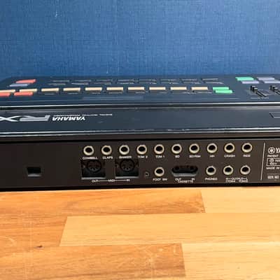 Yamaha RX11 Digital Rhythm Programmer - Black image 4