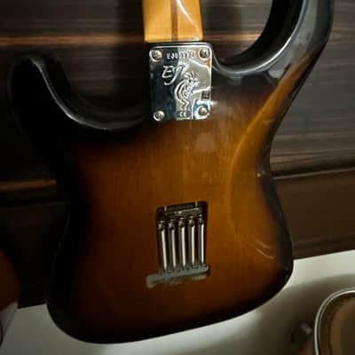 Fender Eric Johnson Signature Stratocaster 2020 - Present - 2-Color Sunburst image 3