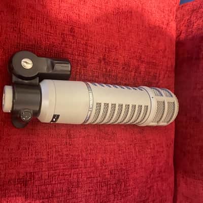 Electro-Voice RE20 Cardioid Dynamic Microphone 1968 - Present - Gray image 3
