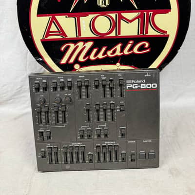 Roland PG-800 Synthesizer Programmer | Reverb