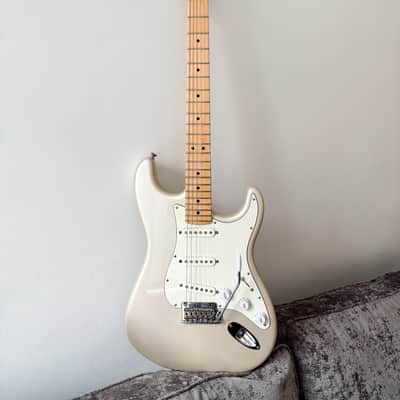 Electric Guitar Fender American Standard 2008 - Blizzard Pearl Maple Neck image 2