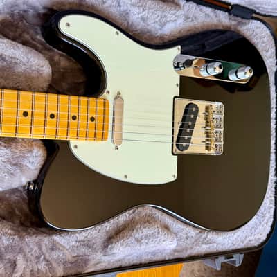 Fender American Professional II Telecaster with Maple Fretboard 2025 - Black image 4