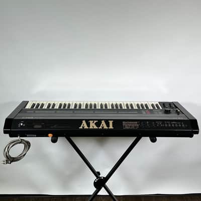 Vintage Akai AX 80 Analog Synthesizer Keyboard image 10