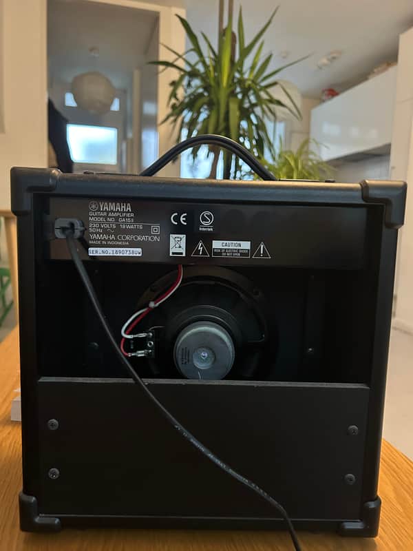 Yamaha GA15II Amp image 1