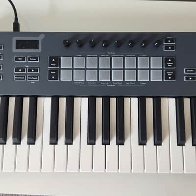 Novation FLkey 37 MIDI Keyboard Controller 2022 - Present - Black