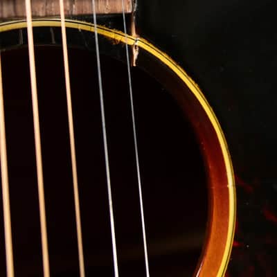 Gibson Vintage 1966-1967 LG-2 Acoustic Guitar - Sunburst with Alligator Chipboard Case - Used image 18