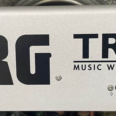 Korg Triton 61-Key 62-Voice Polyphonic Workstation 1999 - 2000 - Silver image 15