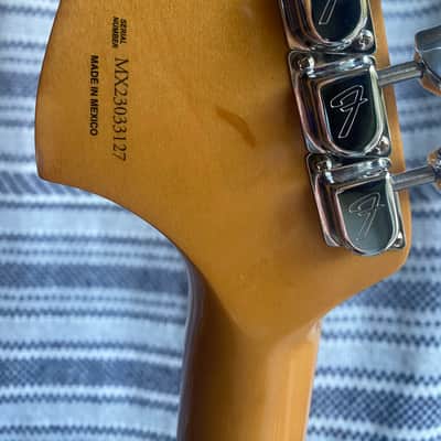 Fender Vintera II 70's Stratocaster and gig bag Rosewood Fingerboard Surf Green image 5