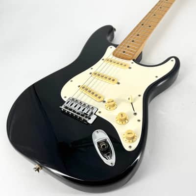 1995 Fender Squier Series Stratocaster – Black image 2