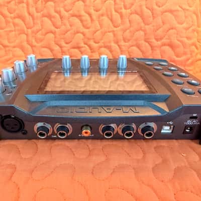 M-Audio Black Box Guitar Multi-Effect Processor, plus manual and CD image 4