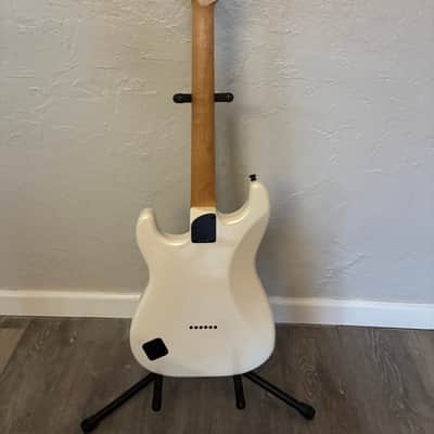 Squier Contemporary Stratocaster Special HT 2021 - Present - Pearl White image 8