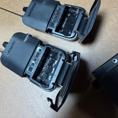 Shure PSM 300 In Ear Wireless Twin Pack System Group G20 image 8
