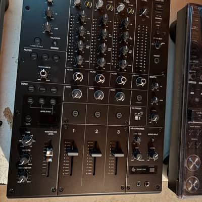AlphaTheta DJM-V5 2025 - Black image 2