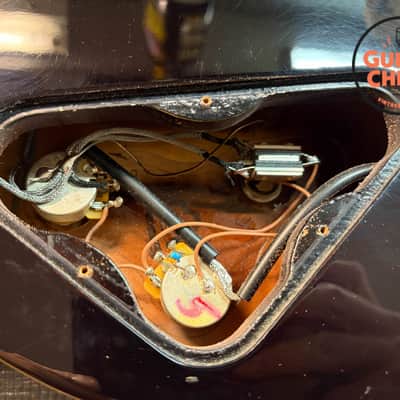 2011 Gibson Les Paul Double Cutaway P-90 Goldtop w/ Hard-Shell Case image 10