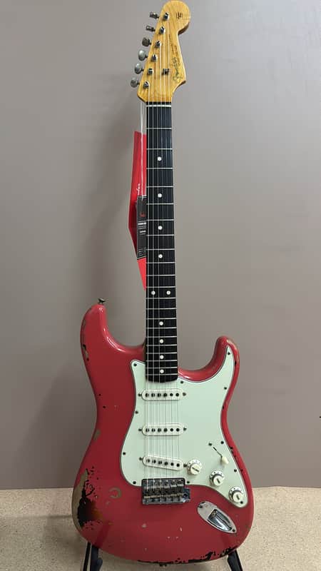 Fender Custom Shop Michael Landau '63 Stratocaster Relic 2024 - Fiesta Red over 3-Color Sunburst