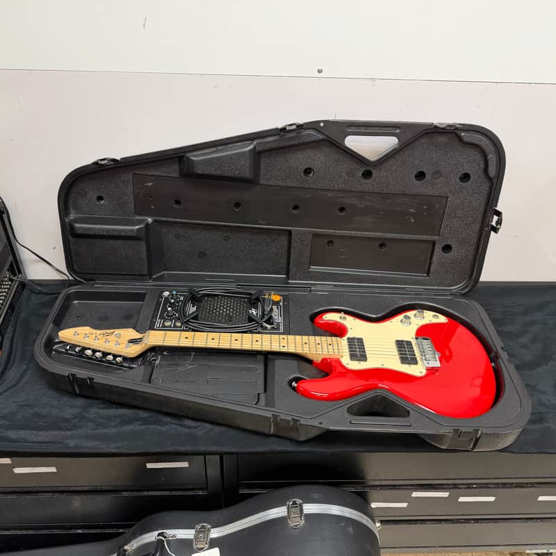 Vintage 1983 Peavey T-15 Short Scale Electric Guitar with Peavey Case Amplifier image 1