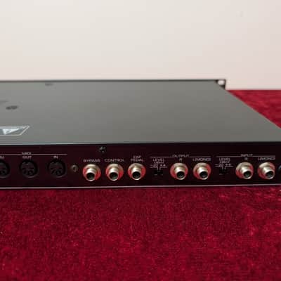 Immagine Roland SRV-330 Dimensional Space Reverb 1993 - 1998 - Black Rackmount Rack Mount Effects Unit - 11