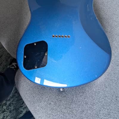 Squier Paranormal Toronado 2020 - Lake Placid Blue image 6